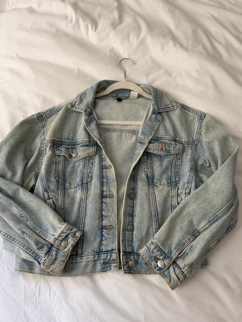 H&M Light Blue Washed Denim Jacket - Picture 3 of 6